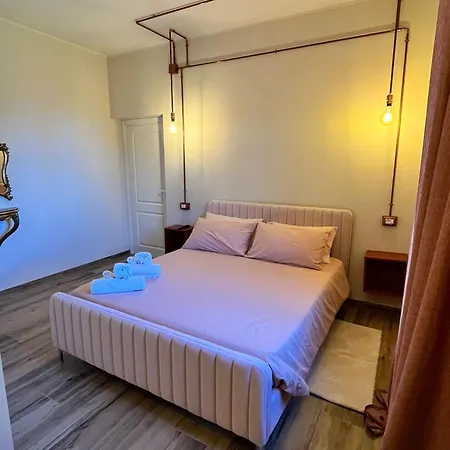 Bed & Breakfast La Casa Di Ugo Montemartano